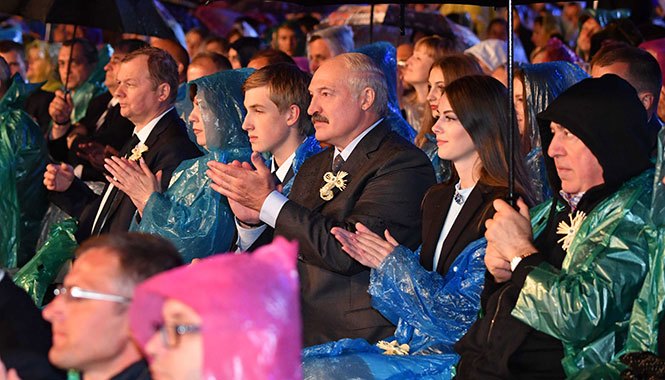 какие девушки нравятся коле лукашенко. Смотреть фото какие девушки нравятся коле лукашенко. Смотреть картинку какие девушки нравятся коле лукашенко. Картинка про какие девушки нравятся коле лукашенко. Фото какие девушки нравятся коле лукашенко